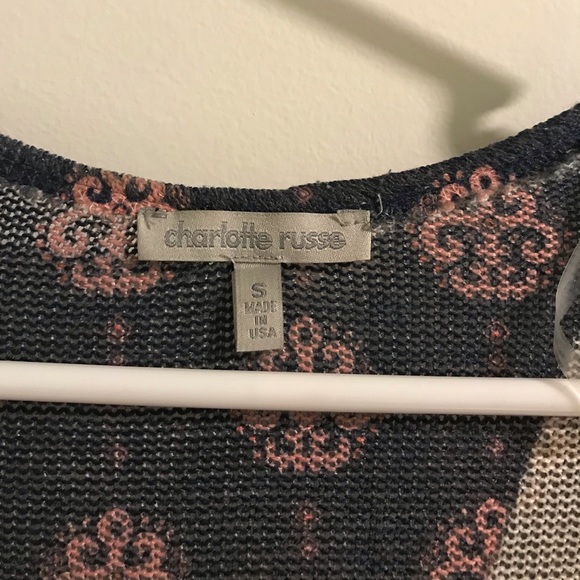 Flowy Patterned Cardigan Like New - Picture 4 of 5